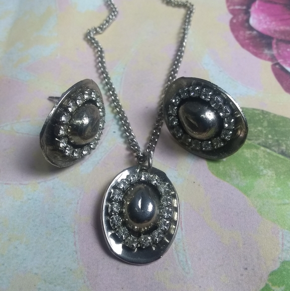 Vintage Cowboy Rhinestone Silver Hat Set /3 Earrings & Necklace - Picture 3 of 5